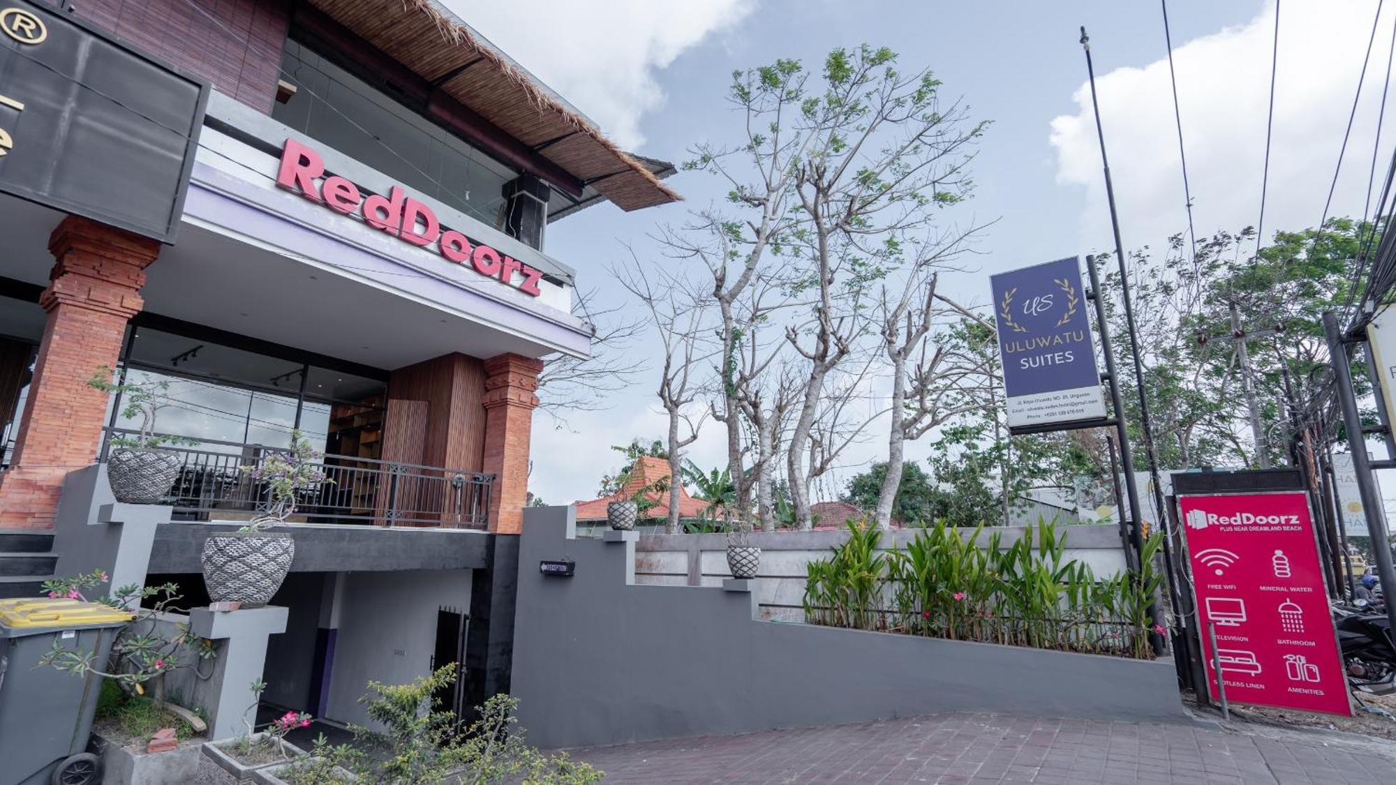 Reddoorz @ Uluwatu Suites Eksteriør bilde