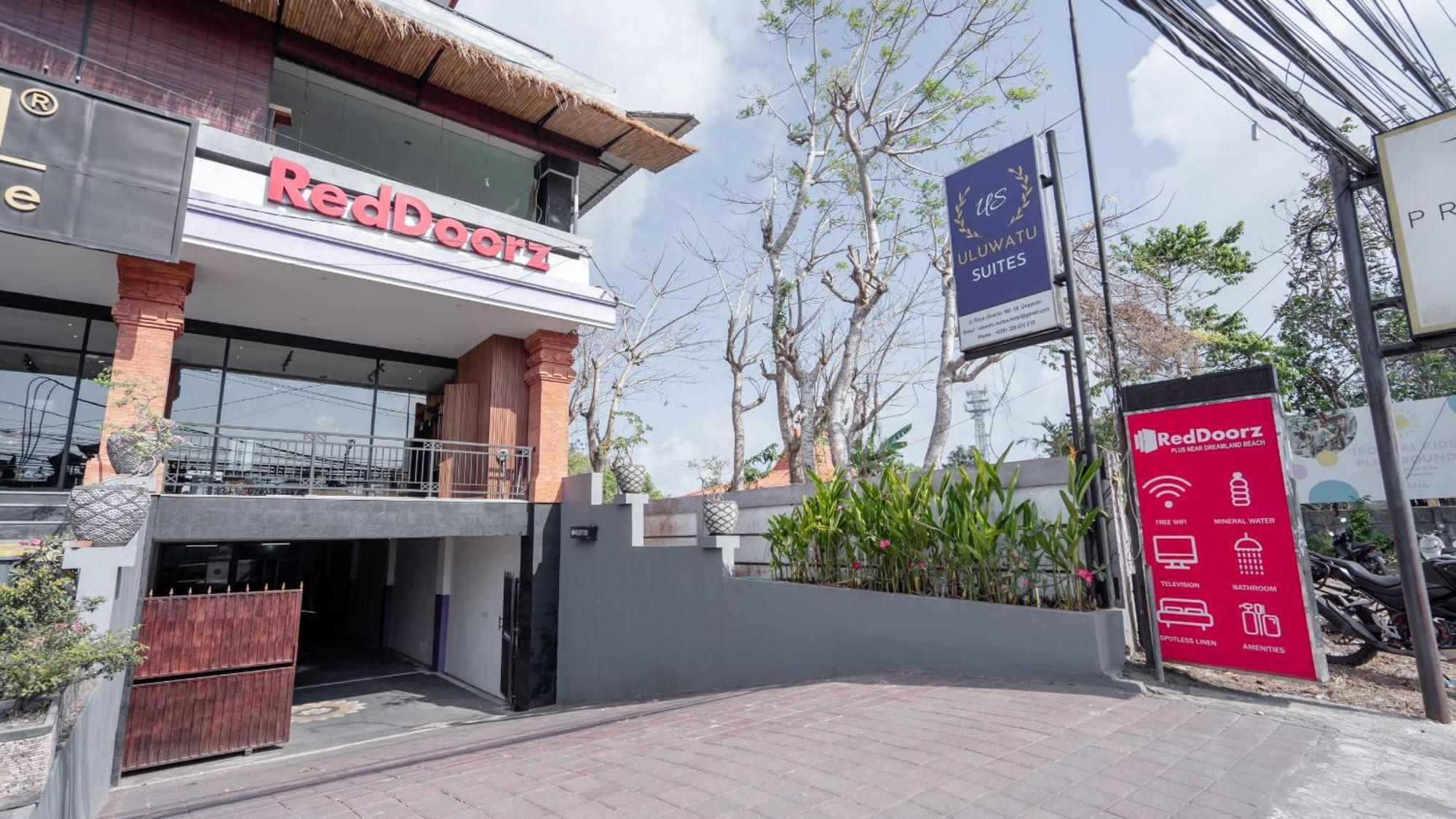 Reddoorz @ Uluwatu Suites Eksteriør bilde